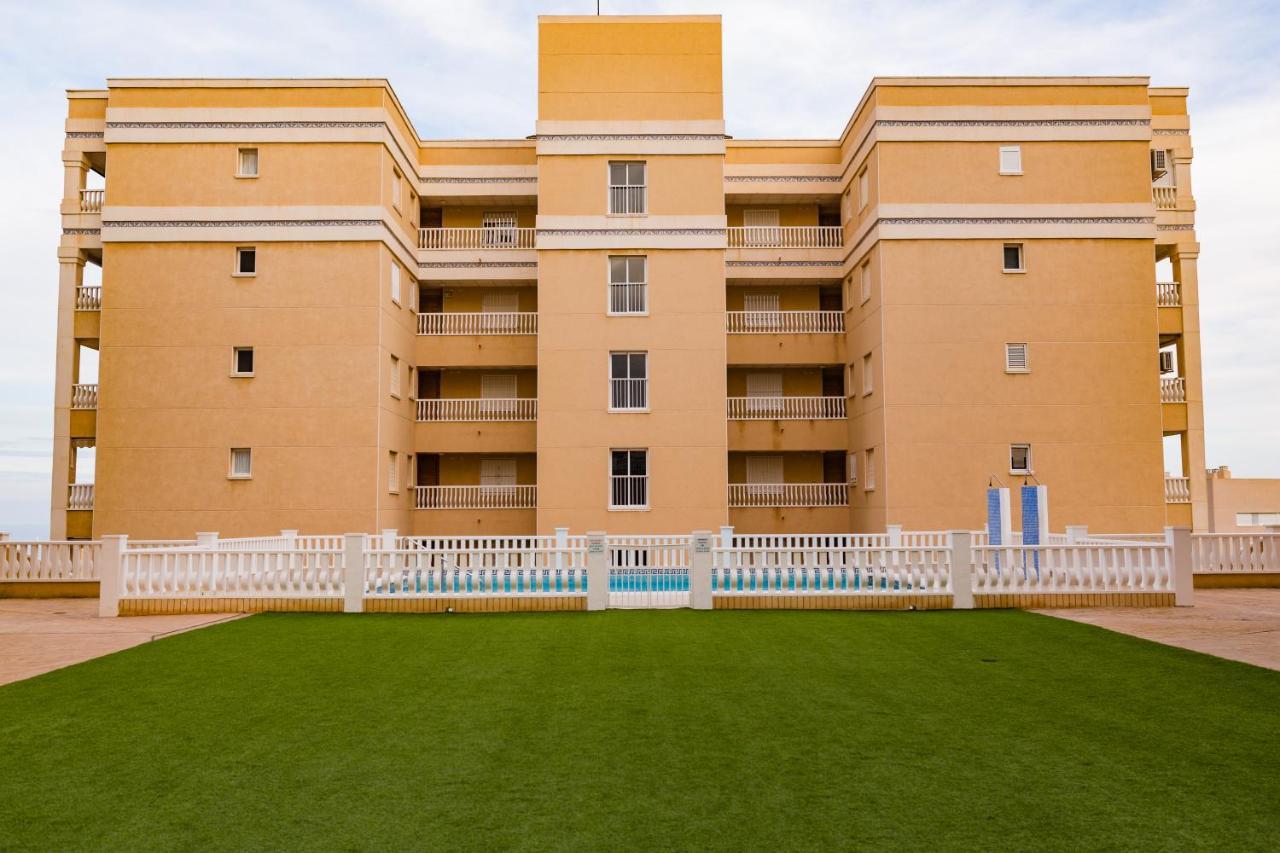 Vistas Al Mar Apartment Arenales del Sol Luaran gambar