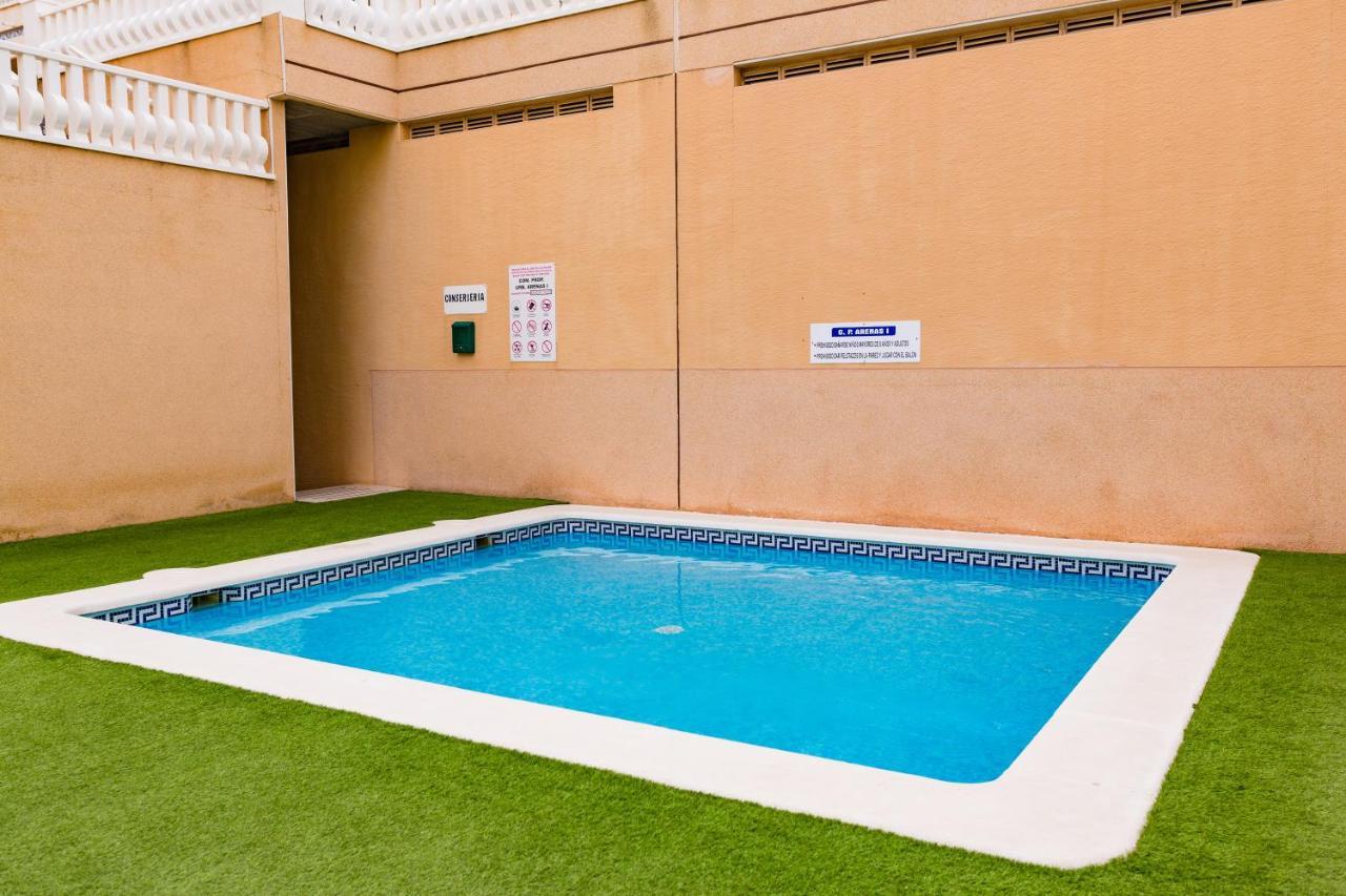 Vistas Al Mar Apartment Arenales del Sol Luaran gambar