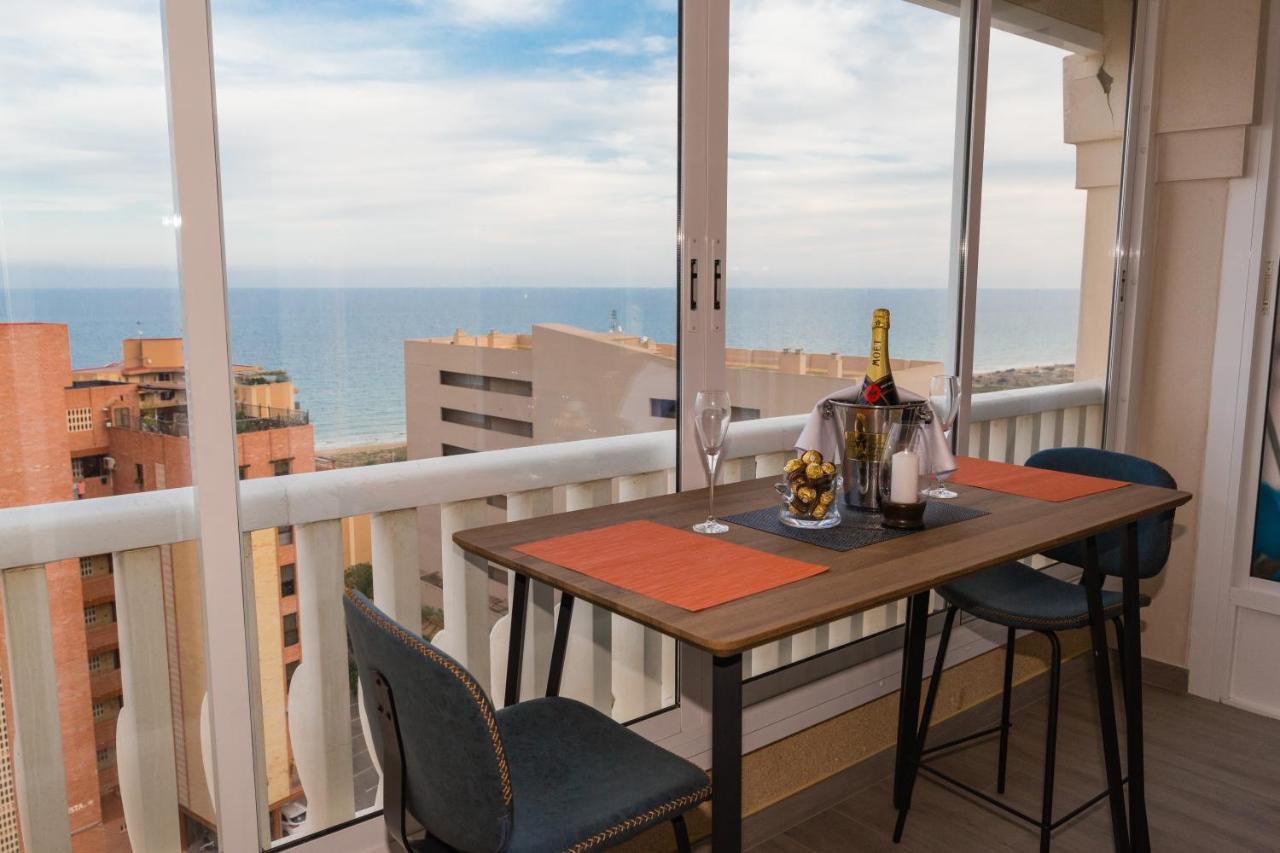 Vistas Al Mar Apartment Arenales del Sol Luaran gambar